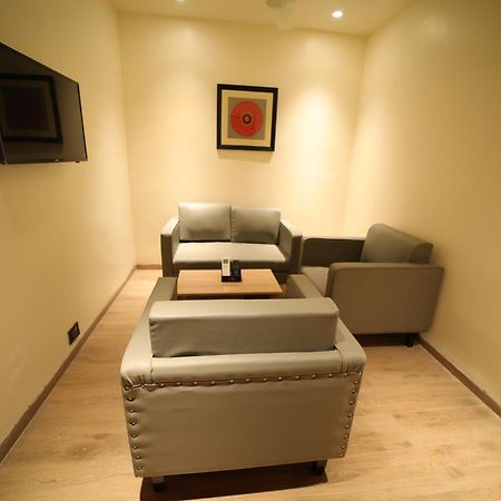 Hotel Marigold Μπουμπάνεσβαρ Δωμάτιο φωτογραφία
